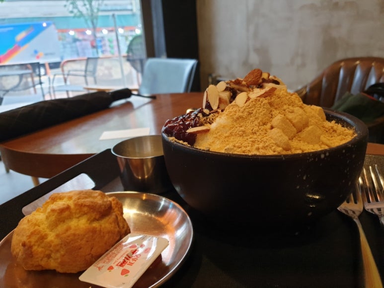 테이크파이브(TAKE FIVE) 이미지