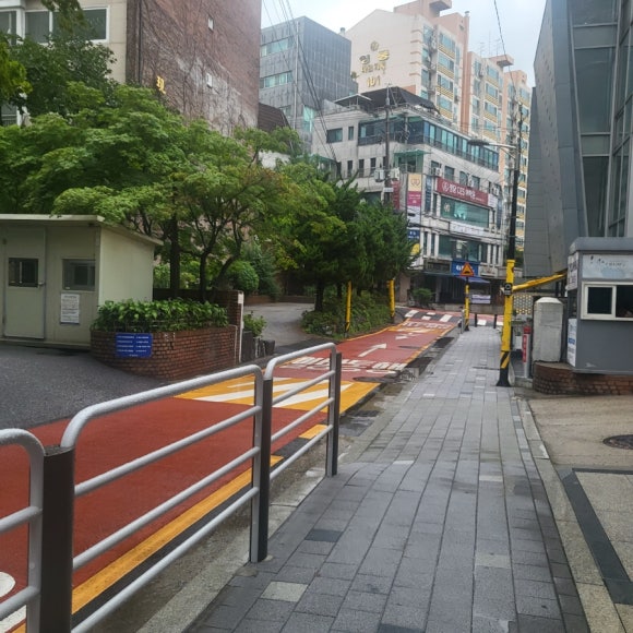 더풋샵청담점 이미지