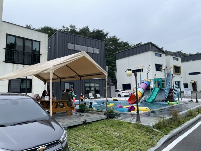 온더문키즈풀빌라 이미지
