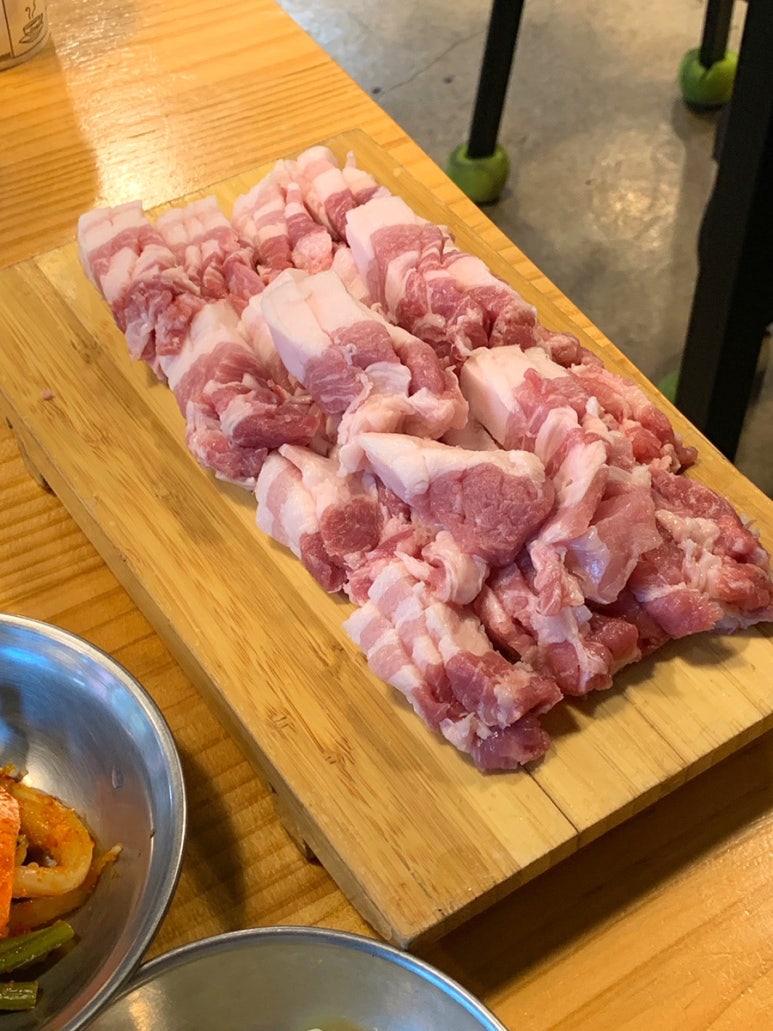 칼집삼겹 이미지