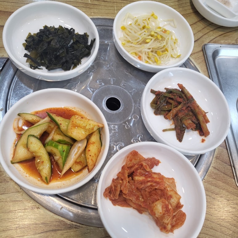 나능이버섯백숙 이미지
