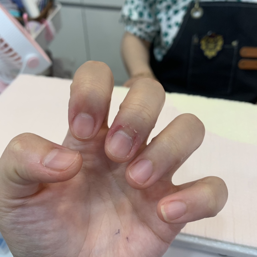 손톱공작소 이미지