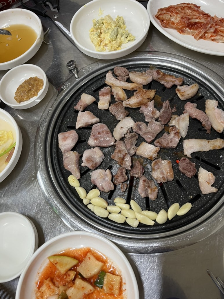 둘리뒷고기 이미지