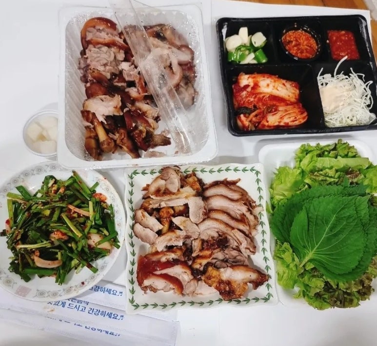 우일왕족발 이미지