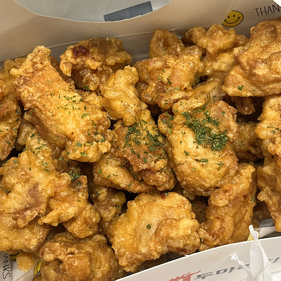 대롱이숯불두마리치킨 이미지