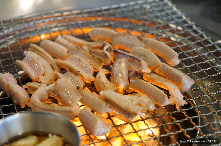 꼬들꼬들 연탄불구이 이미지
