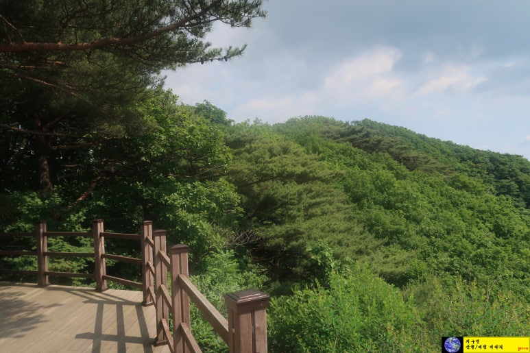 어비산 정상(829m) 이미지