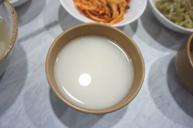 봉써니국수실내마차 이미지