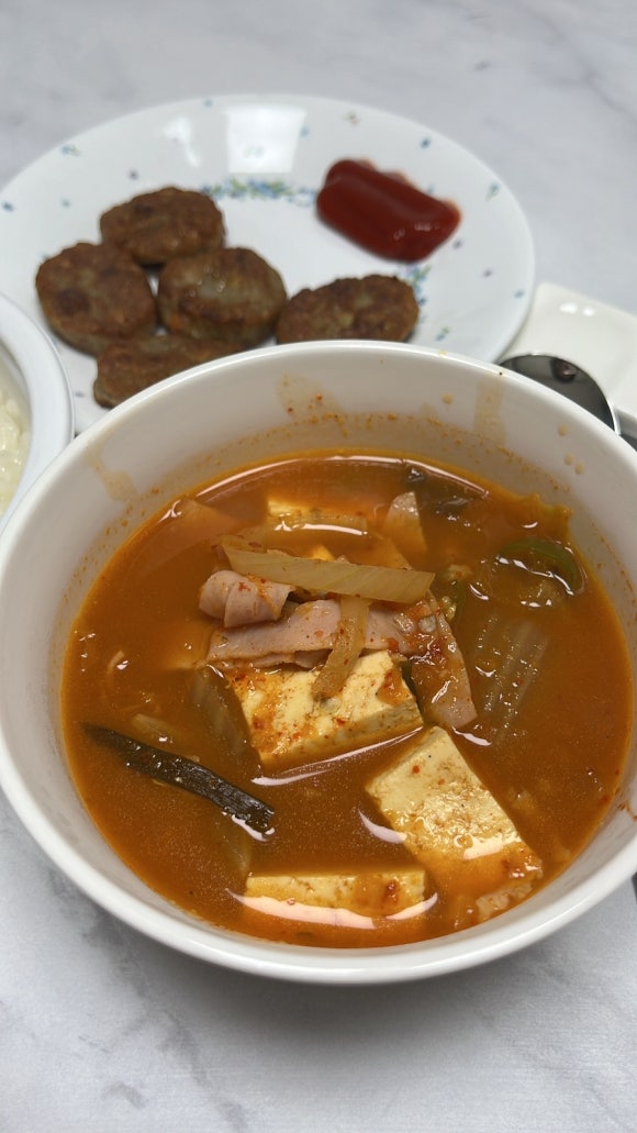 엽기닭꼬치 이미지