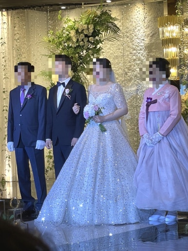 웨딩헤너스드레스 이미지