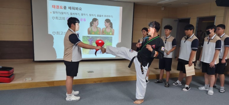 초롱소아청소년과 이미지