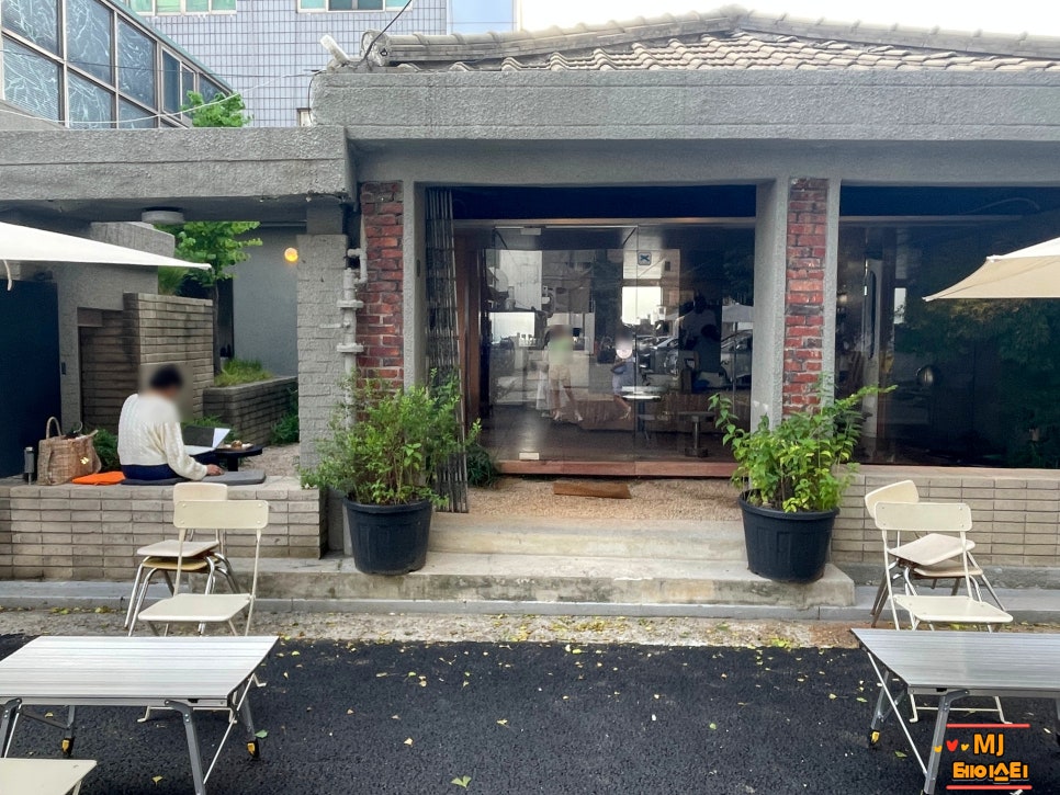 (주)블루닷에프엔씨 이미지