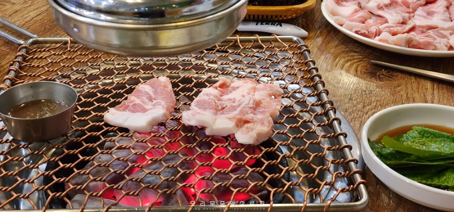 얘가참숯뒷고기 이미지