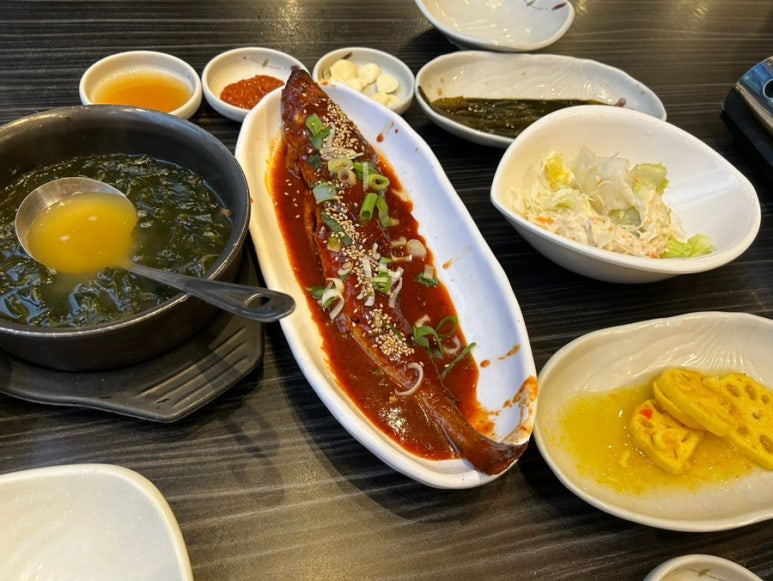 초가삼간숯불갈비 이미지