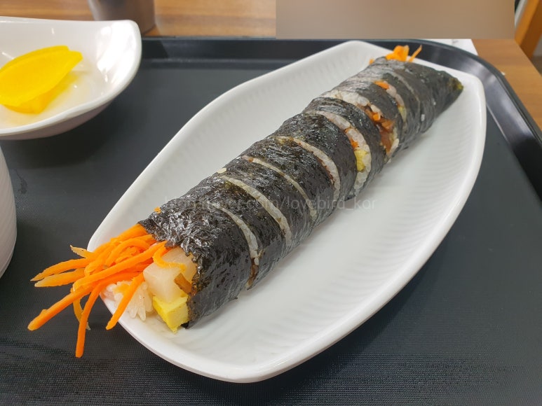 홍당무김밥 이미지