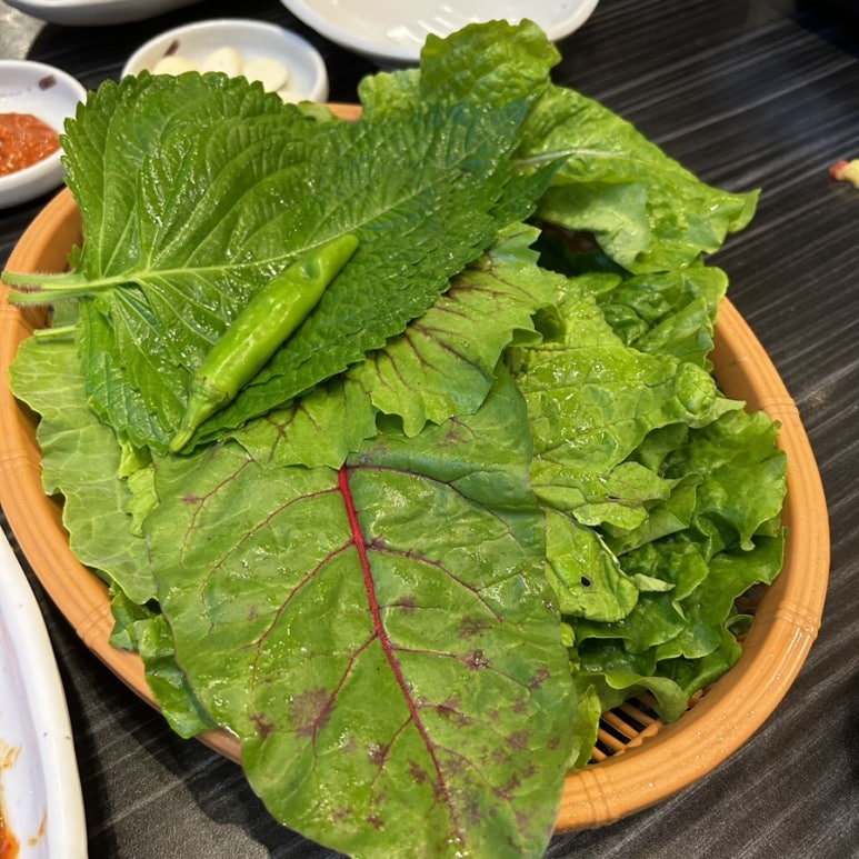 초가삼간숯불갈비 이미지