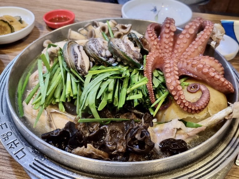 노형토종닭 이미지