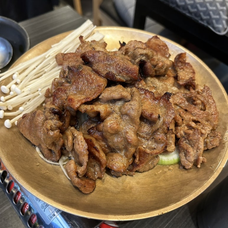 초가삼간숯불갈비 이미지