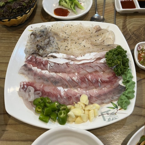 산오징어회와친구들 이미지