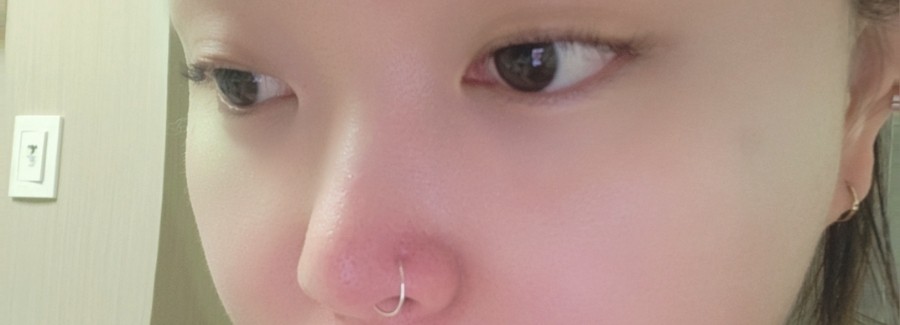 피어싱홀릭 이미지