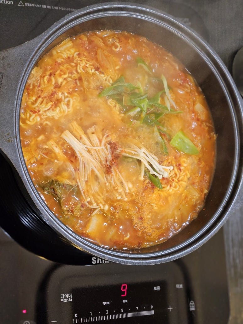 청송김치찌개 이미지