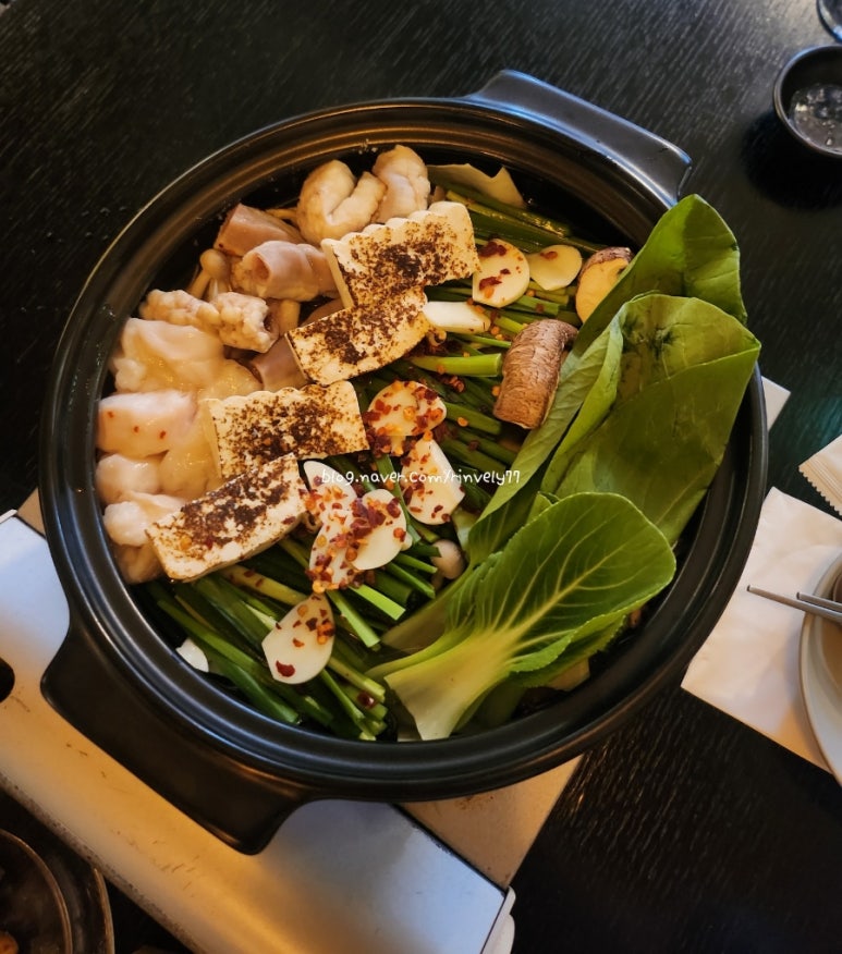 코이에(KOIE) 이미지