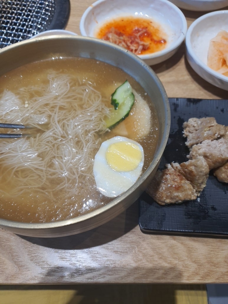 돈먹고돈벌자 이미지