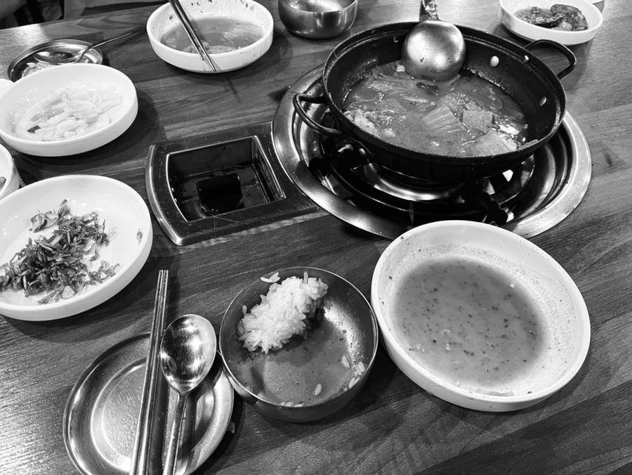 이은영모듬김치찌개 인계본점 이미지