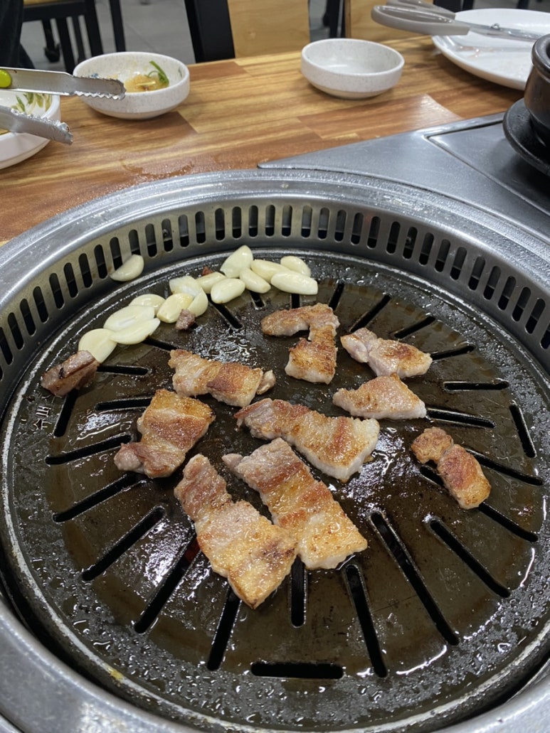 고향삼겹살 이미지