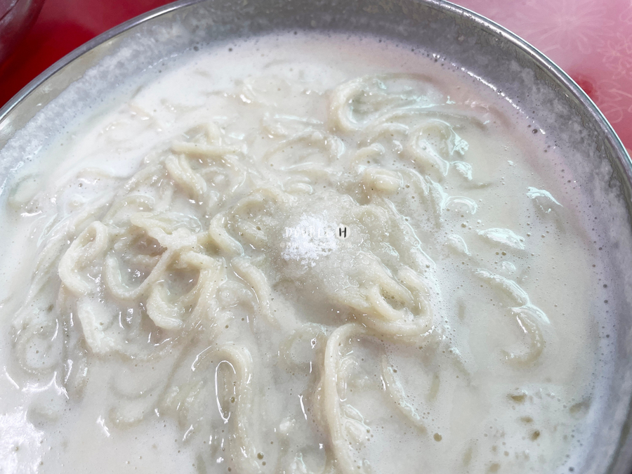 녹차콩물국수 이미지