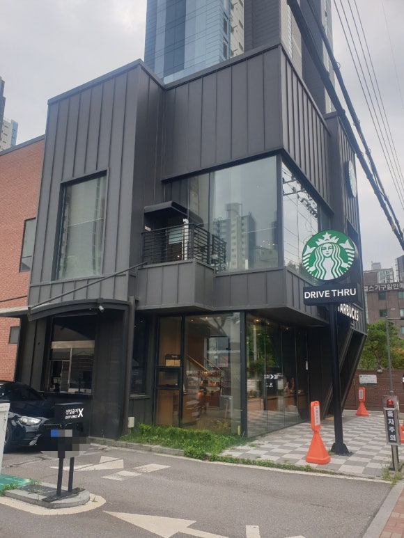 스타벅스 안양비산DT점 이미지
