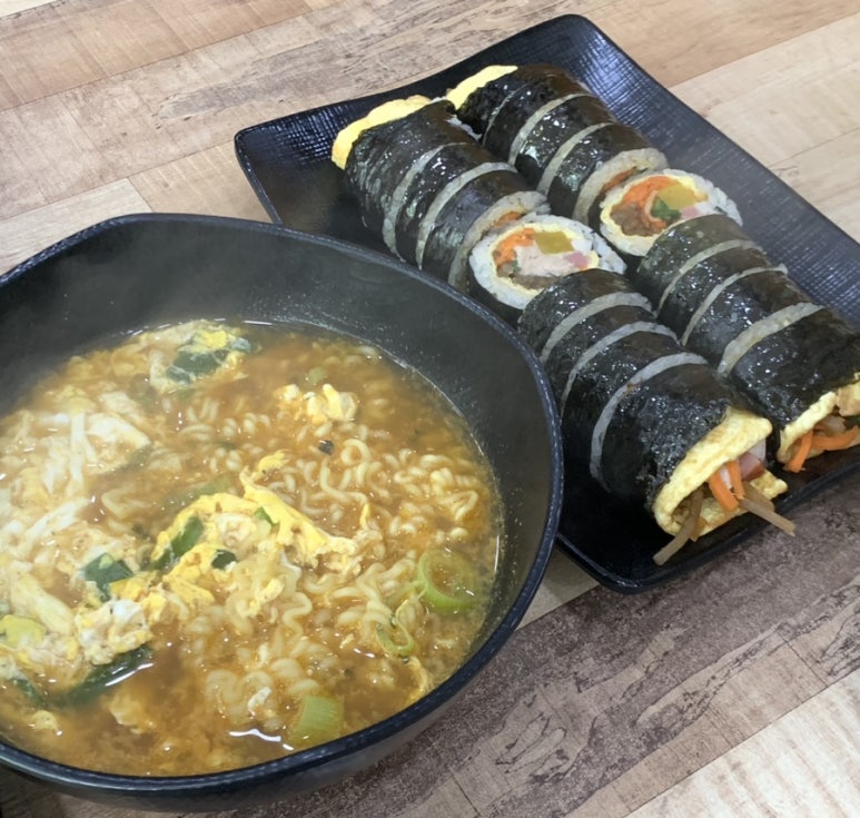 새벽을여는김밥 이미지