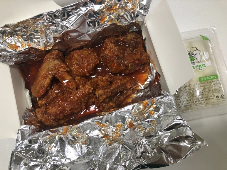 알맹치킨 이미지