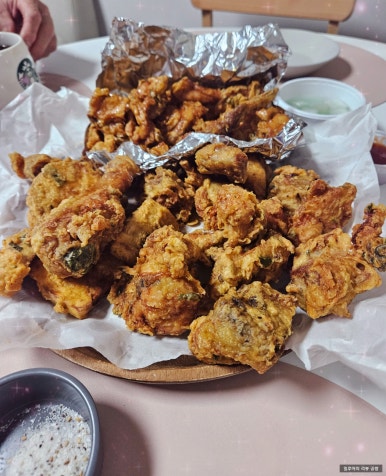 엄지&엄송치킨 이미지