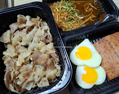 건뚱네김치속돼지 이미지