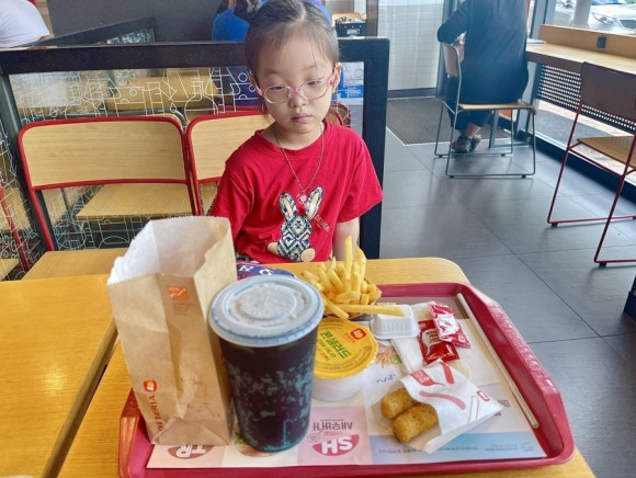 롯데리아광주효천점 이미지