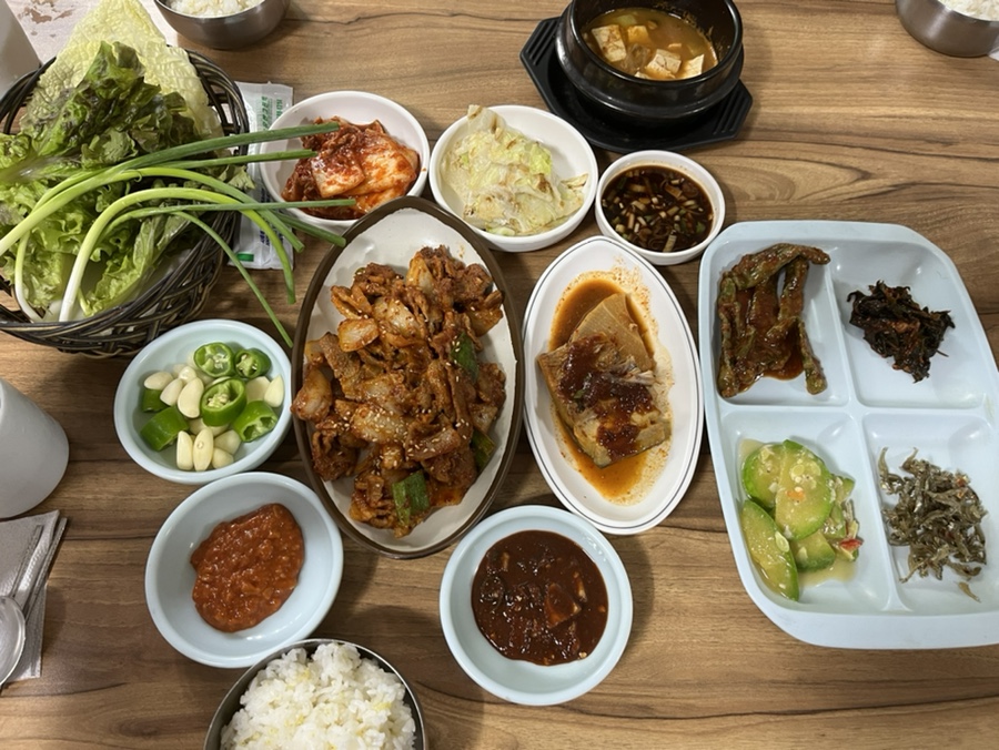 옛고향식당 이미지