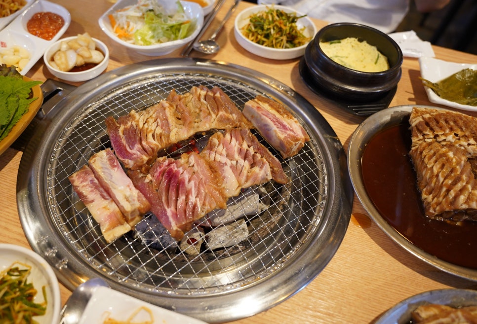 돈돈멍석숯불갈비 이미지