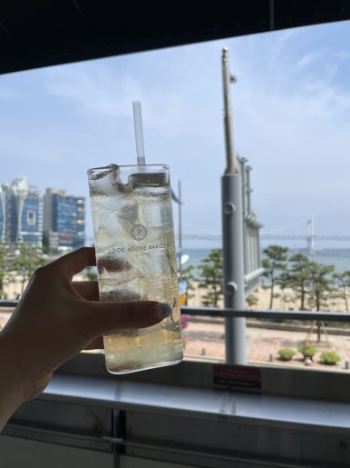 룩앳더바리스타 이미지