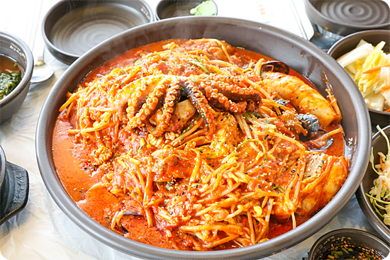 명품해물칼국수 이미지