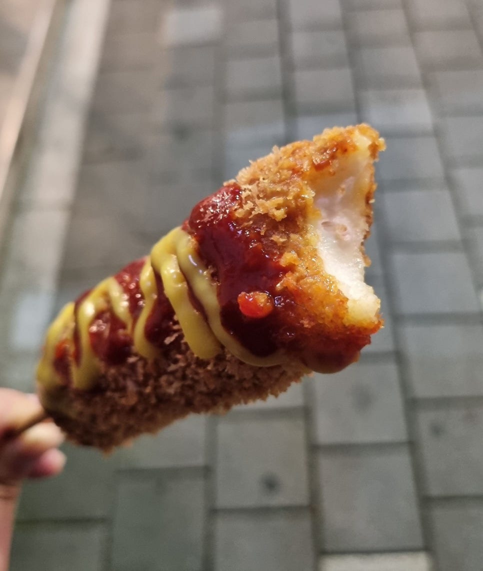 명품꽈배기앤핫도그 이미지