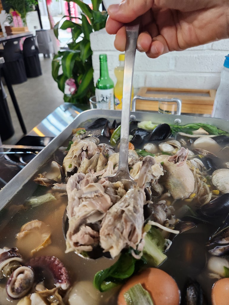 소를 품은 조개 이미지