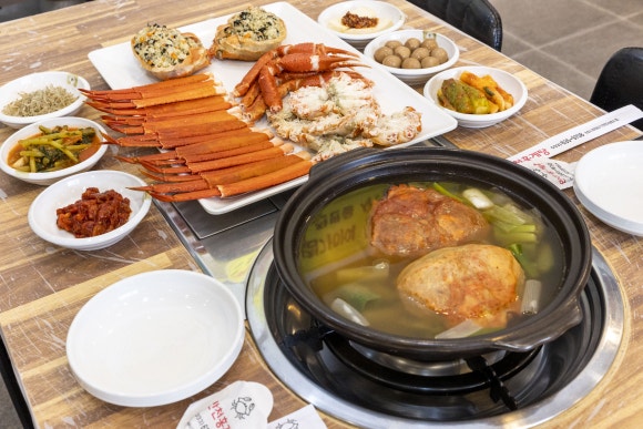 만천홍게탕 이미지