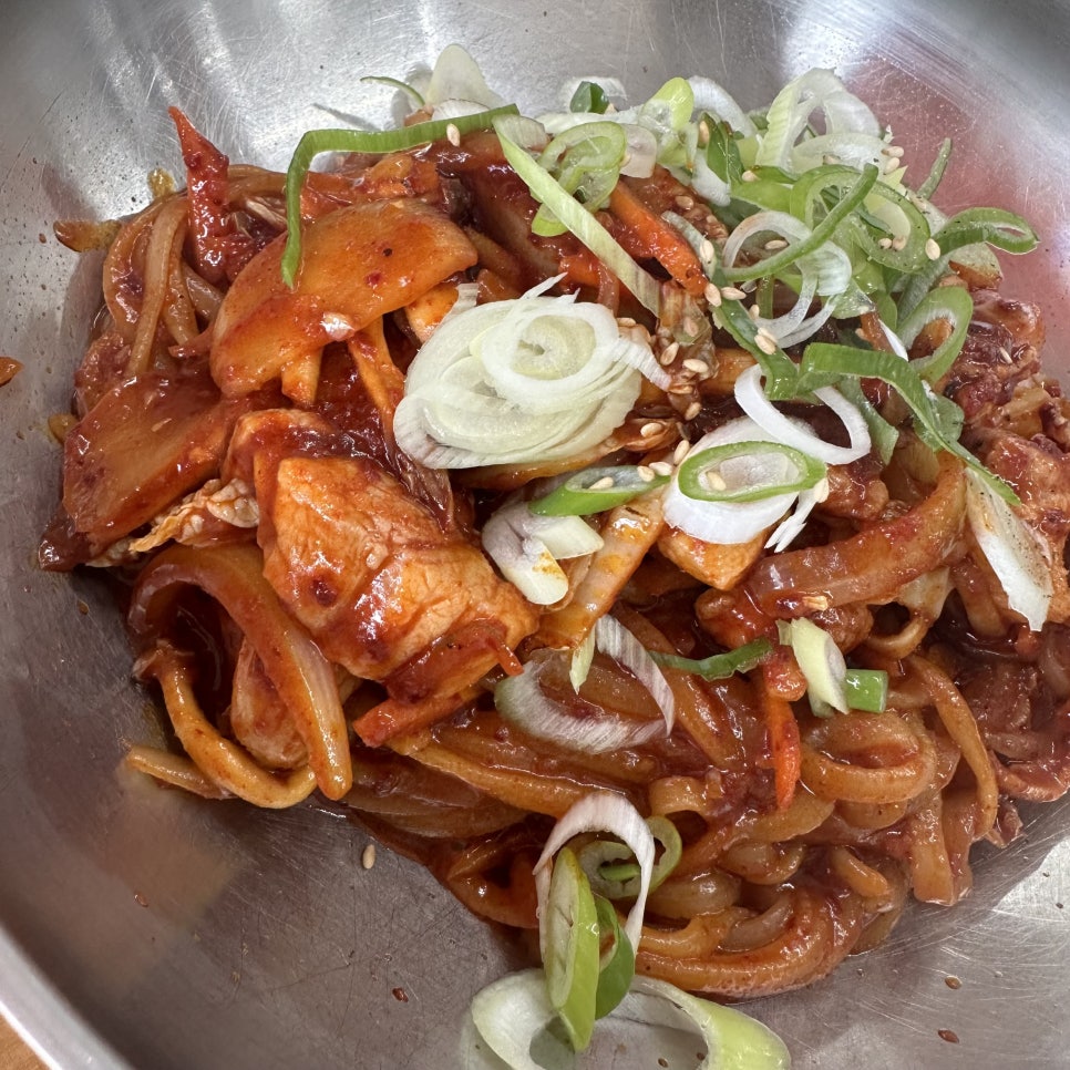 제육향연 이미지