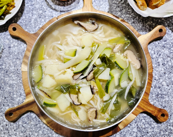 홍여사손칼국수 이미지
