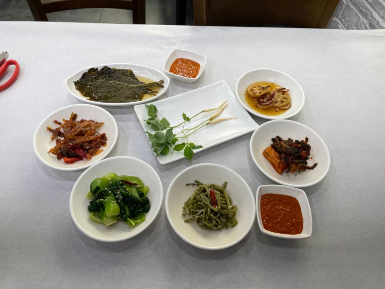 우렁각시와꽃길 이미지