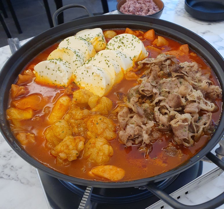 도리신 닭도리탕 이미지