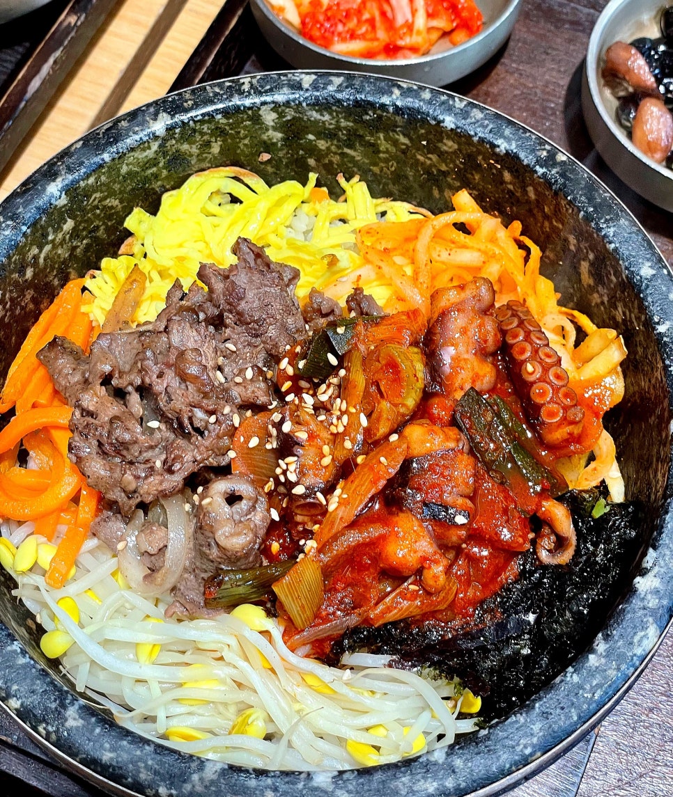 전주비빔밥낙지볶음 이미지