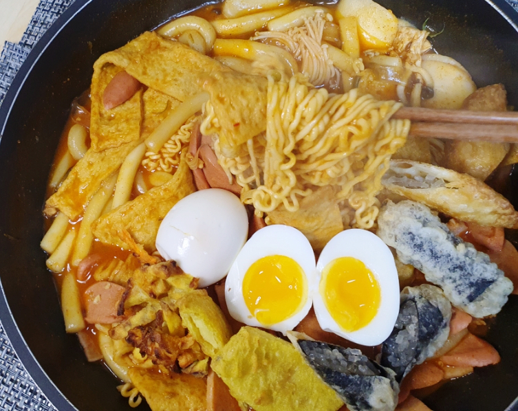 땅스부대찌개 이천관고시장점 이미지