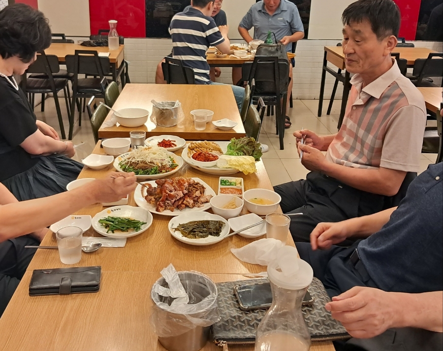 황금족발수원성대점 이미지